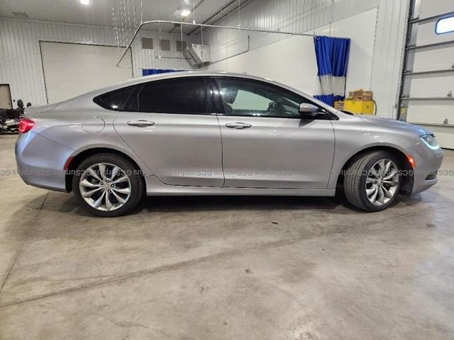 2016 Chrysler 200 S AWD