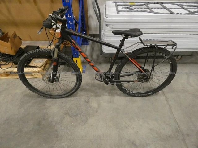 Scott 915 Mountain Bike - Lot Number OP-1609 - photo 1