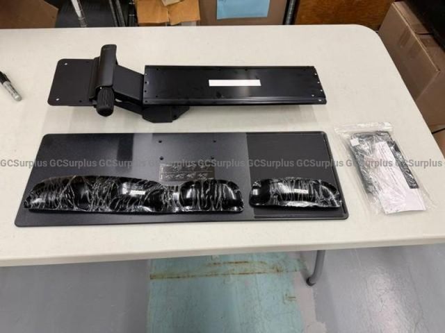 Fellowes 8018001 Keyboard Tray - photo 1