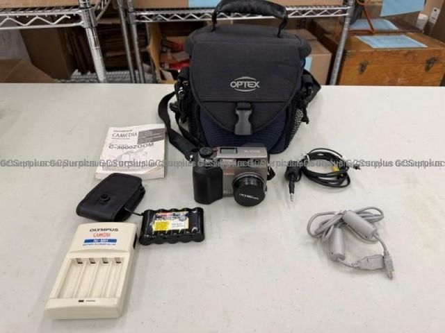 Olympus Camedia C-3000 Camera and Accessories - photo 1