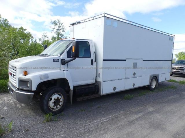 2005 GMC C7500 Cutaway