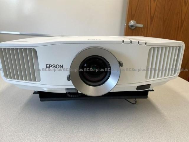 Epson Powerlite Pro G5550 Projector