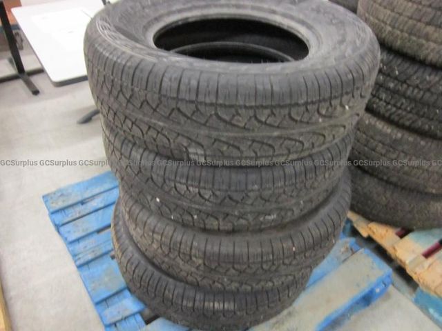 Set of 4 Pirelli 265/70R17 Tires - photo 1