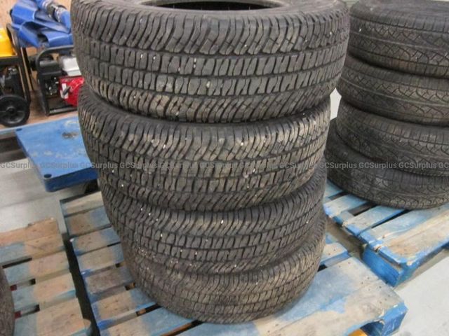 Set of 4 Michelin LTX 265/70R17 Tires