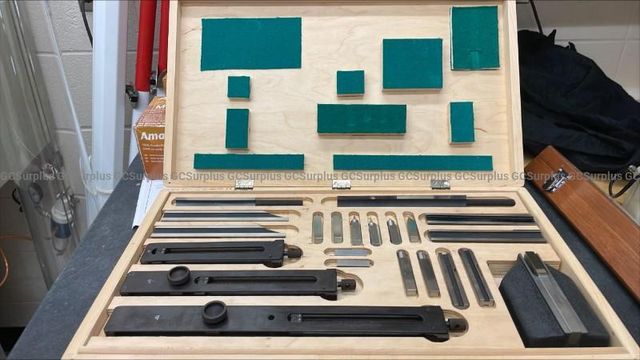 Mitutoyo 516-604 Gage Block Accessory Set - photo 1
