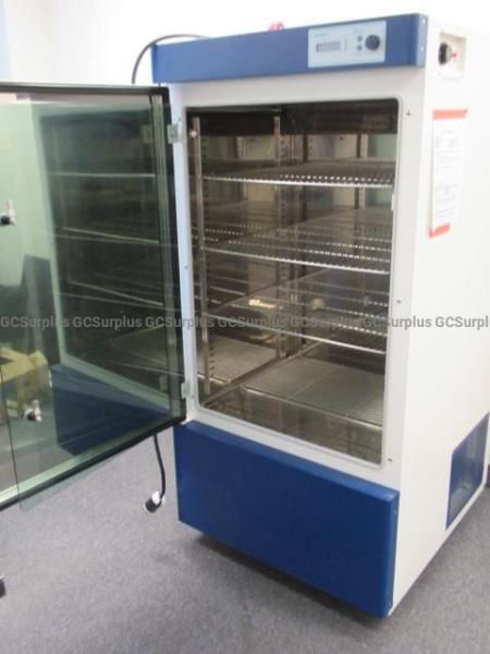 VWR Low-Temp/BOD Incubator - photo 1