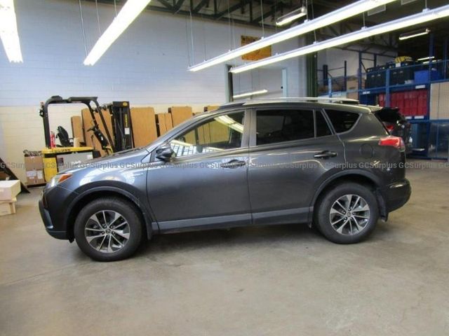 2018 Toyota RAV4 Hybrid LE