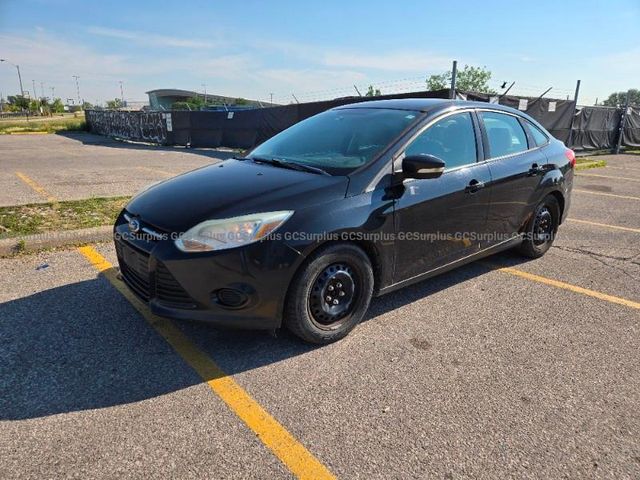 2013 Ford Focus Sedan SE