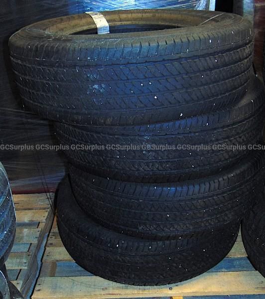 Set of 4 Bridgestone Dueler H/T 684 II Tires