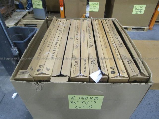 7 Assorted 32" Televisions