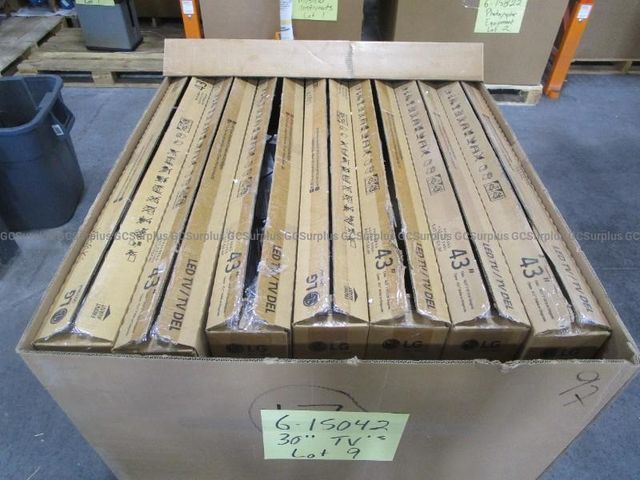 6 Assorted 32" Televisions