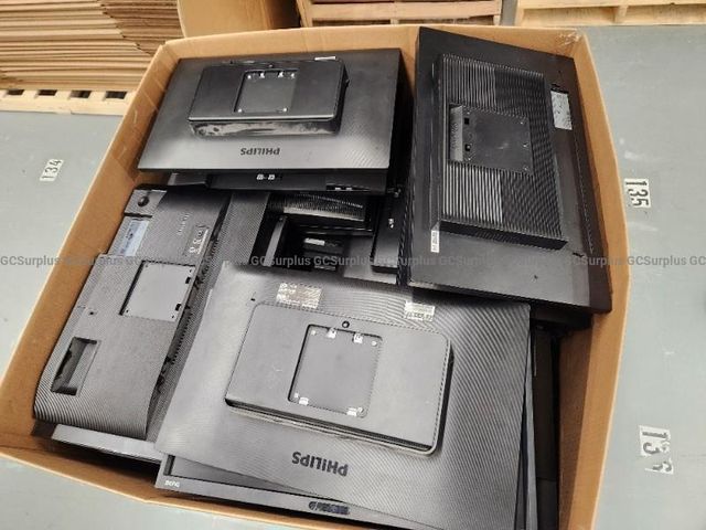 Broken Monitors - Sold for Parts
