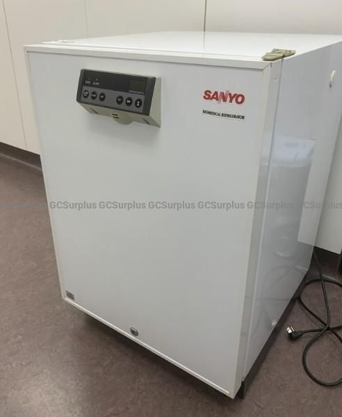 Biomedical Refrigerator