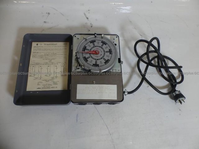 AMF Paragon 7007-00 Time Control Switch