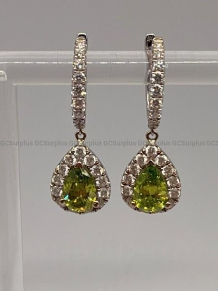 18k White Gold Earrings with Green Lab-Grown Diamonds