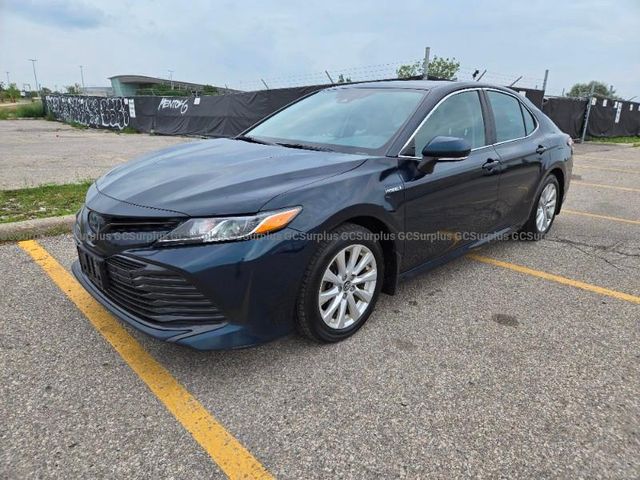 2019 Toyota Camry Hybrid LE