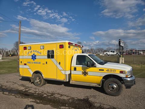 2002 Ford F-350 SD Ambulance  SEE VIDEO!!!