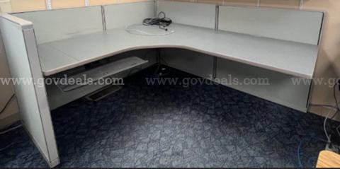 Lot of 12 Office Cubicles – 8 Corner & 4 Straight Workstations