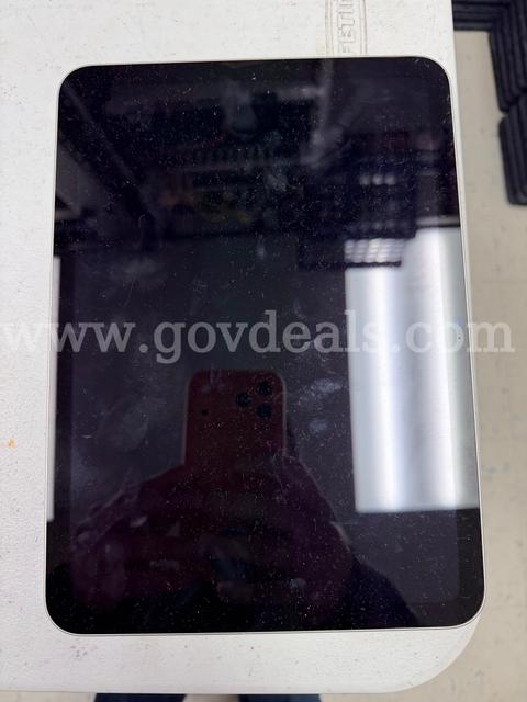 Lot of (50) 10th Generation iPads