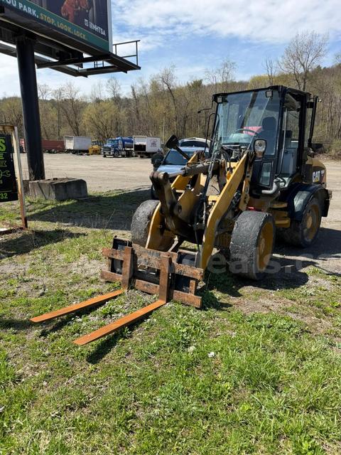 2011 Cat 908H Wheel Loader