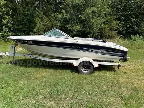 2005 Searay 185 Sport Boat & Trailer