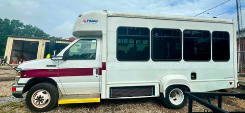 2016 Ford Econoline Starcraft Starlite
