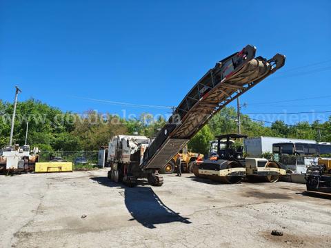 2001 Wirtgen W1900 Cold Planer