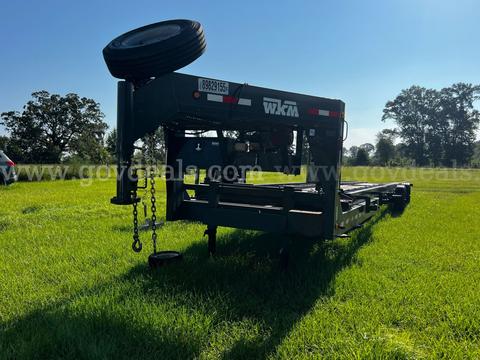 2024 WKM Gooseneck Trailer with Mule Carriage