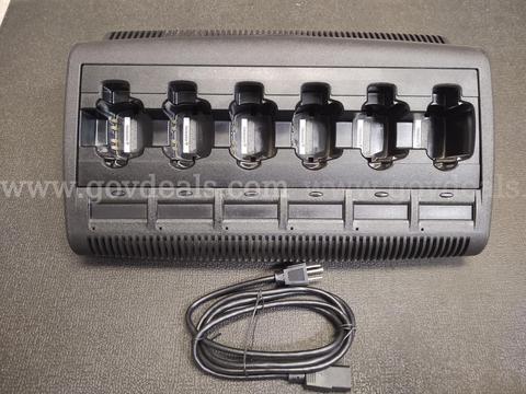 Motorola NNTN7064B Impres 6-Way Multi-radio gang Charger for APX portables