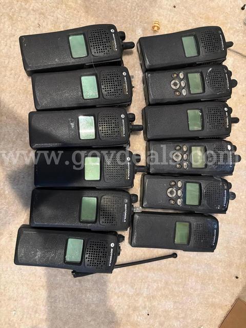 MASSIVE 12x Motorola XTS 1500 & XTS 2500 portable radios