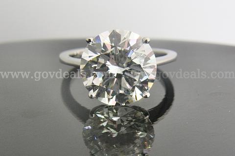 5.68 Carat Lab Diamond Platinum Ring IGI Certified EVVS