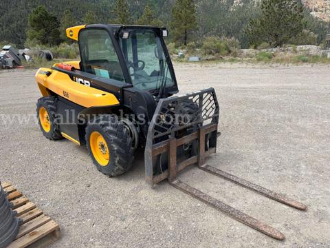 JCB 515-40 compact telehandler, with an enclosed cab, pallet forks.