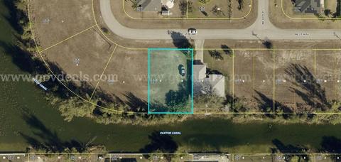 0.24 Fresh Water Acre lot in Beautiful Cape Coral Florida