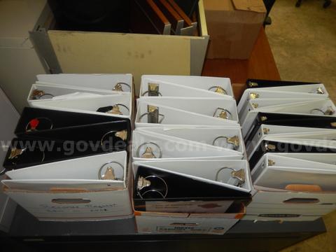 USED (27) 3 RING BINDERS, SIZES AND COLORS LISTED BELOW