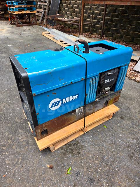 Used Miller Bobcat 225 Welder