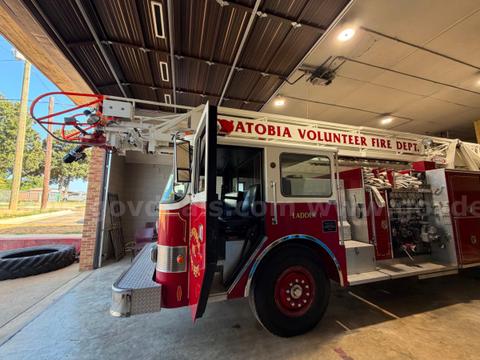 75' Pierce Arrow Ladder Truck
