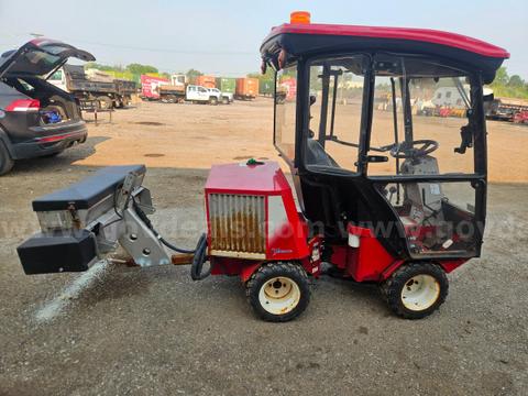 Ventrac 3200 compact Articulating all wheel drive tractor