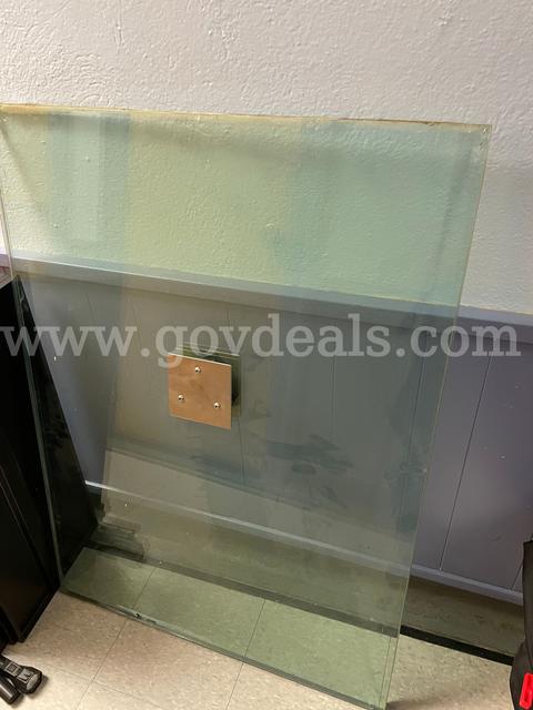 Reinforced Glass Window w/Speaking Port
