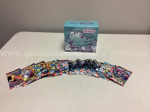 Pokémon Scarlet & Violet Temporal Forces Elite training box, 15 Pokémon assorted booster packs