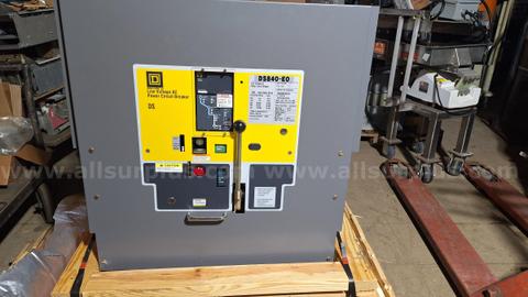 Square D DS840-EO Low Voltage AC Power Circuit Breaker 4000 Amp Digitrip RMS510