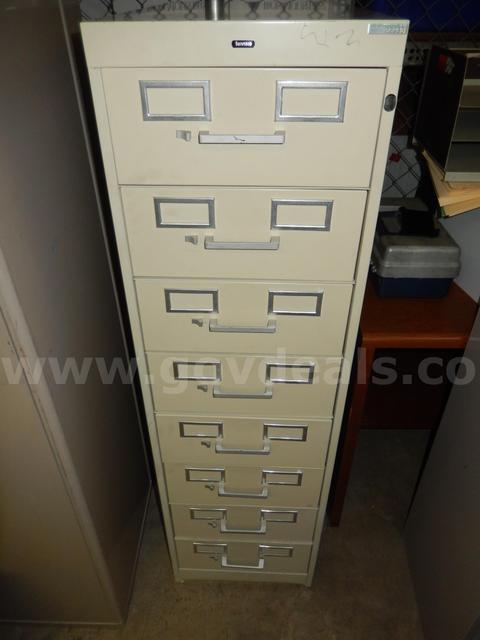 USED (1) TENNSCO , 8-DRAWER, CD/DVD CABINET 52" H x 28" D x 15" W