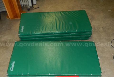 USED (2) TUMBLEPRO GREEN PLAY MATS 24" X 97"