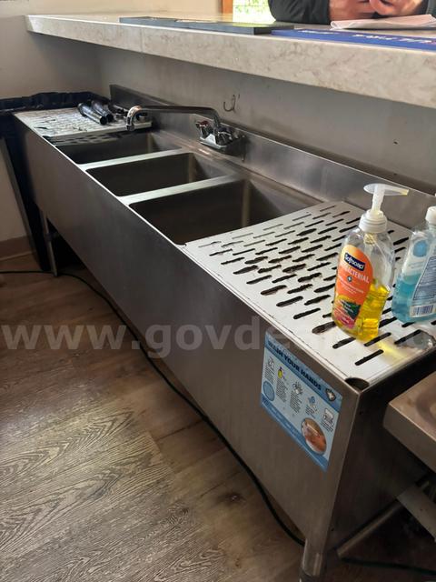 John Boos 3-Sink Glass Wash Station