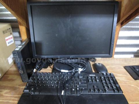 USED COMPUTER SET: (1) DELL OPTIPLEX 3060 MICRO; (1) DELL 19" MONITOR; (1) DELL KEYBOARD; (1) DELL MOUSE