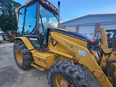 Caterpillar 420D Backhoe