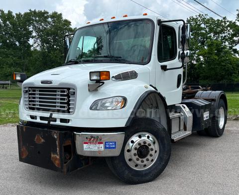 2016 Freightliner M2 106