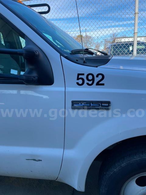 2005 Ford F-350 SD