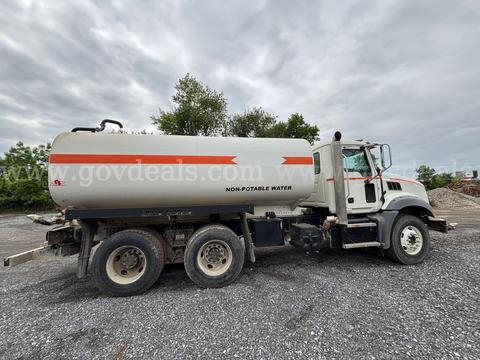 2020 Mack Granite 64BR Water Truck – Curry Supply 4,000 Gallon