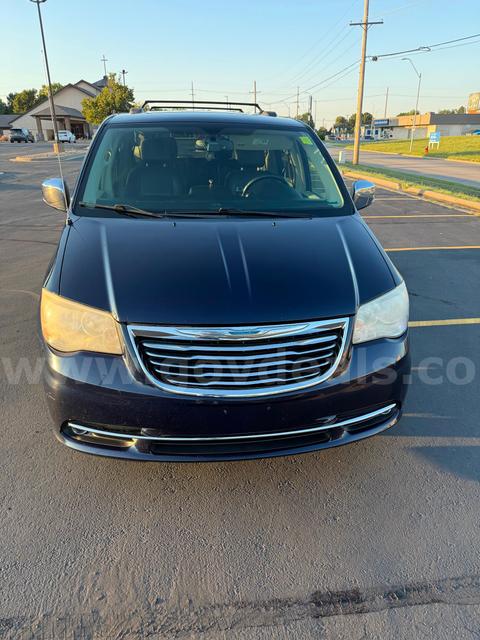 2012 Chrysler Town & Country