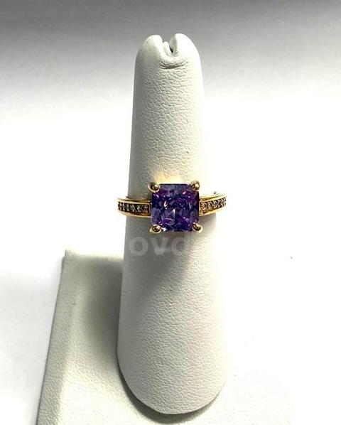 Beautiful, 24k Gold, Ladies, Size 7, CZ Amethyst Ring W/Accents